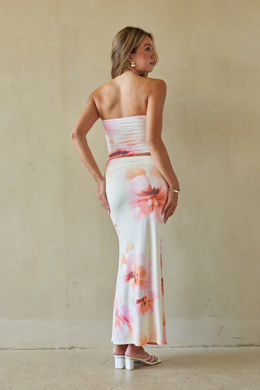 Anahi Floral Tube Top