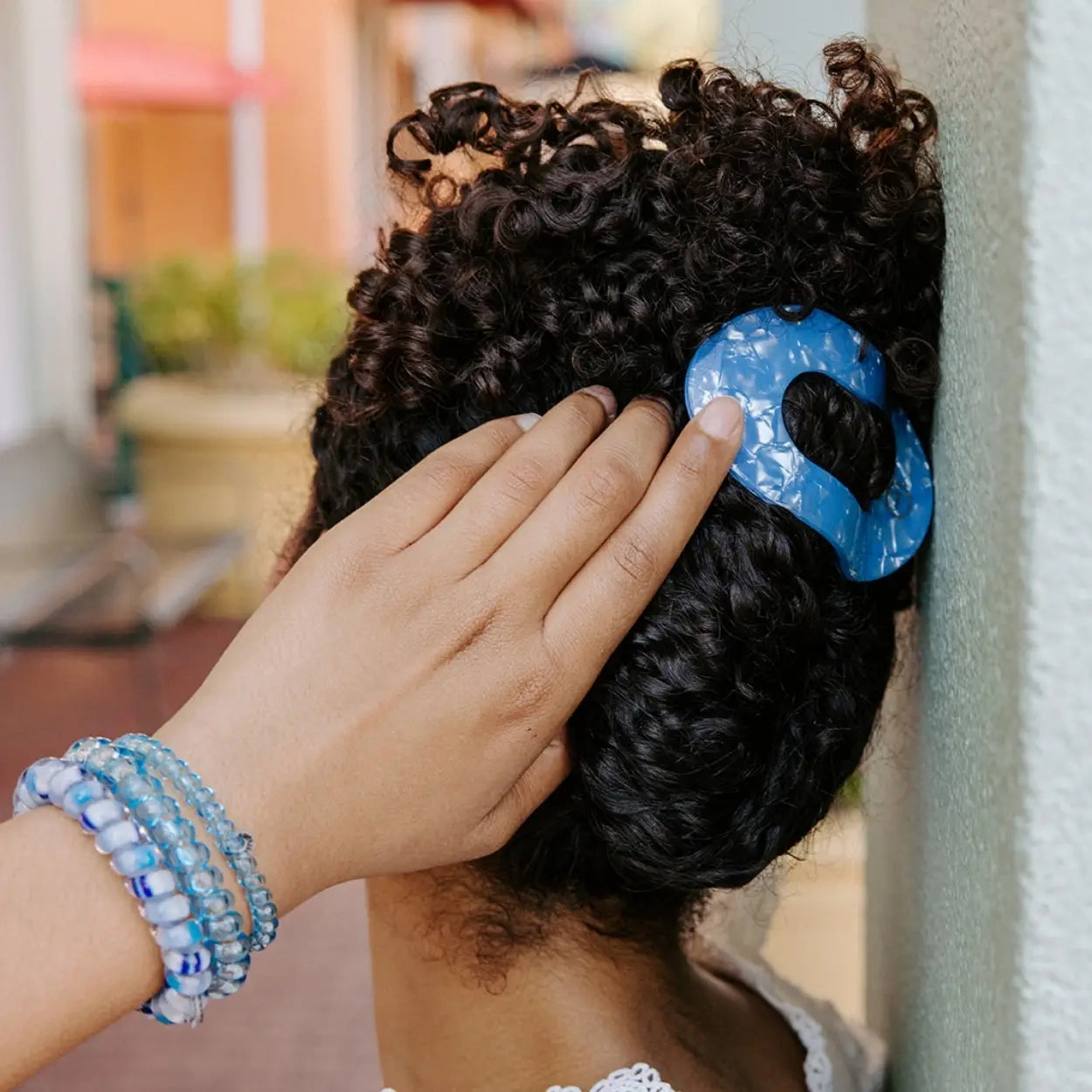 TELETIES Medium Flat Round Hair Clip - Blue Lagoon