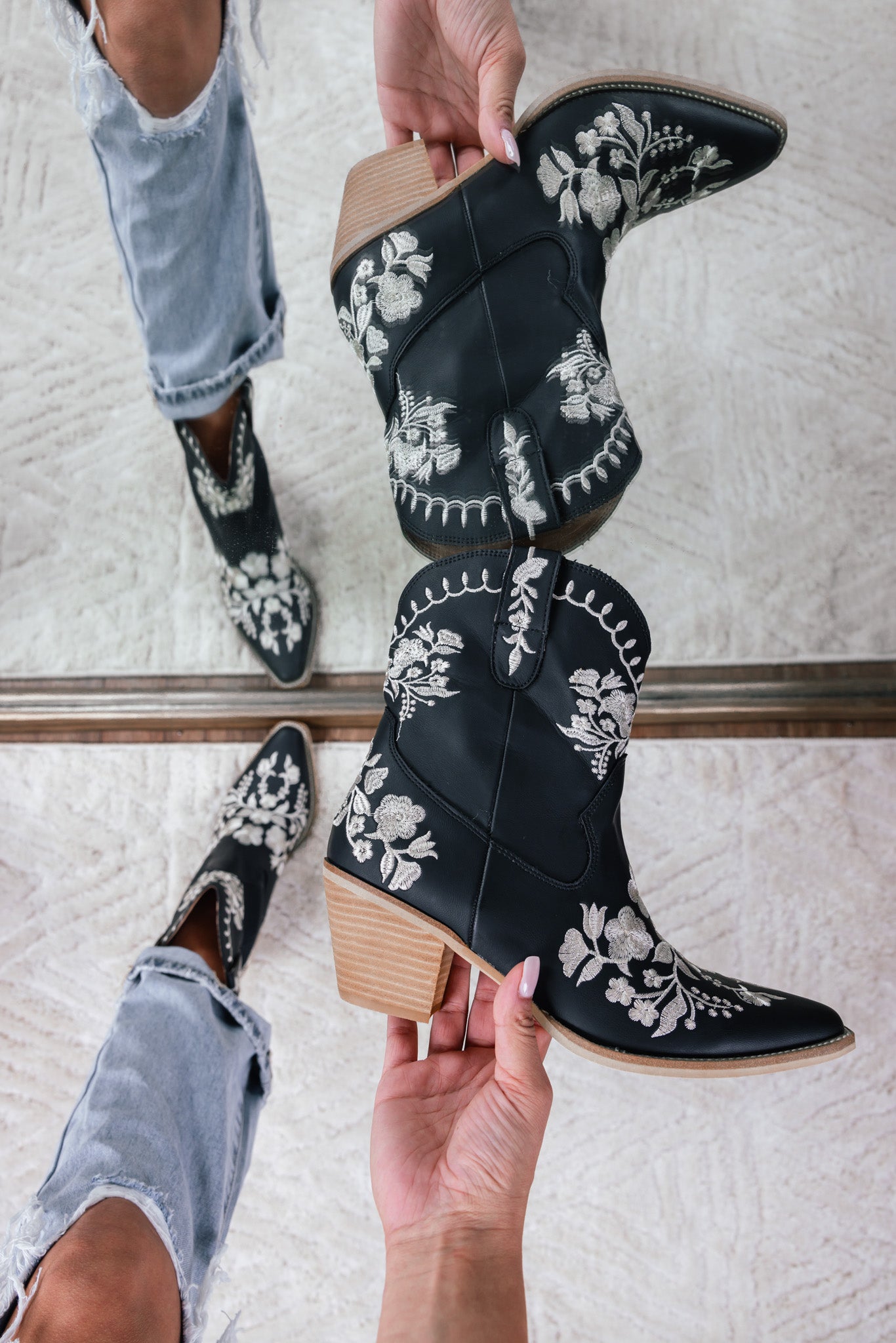 Round Up Embroidered Cowboy Booties (Black) FINAL SALE