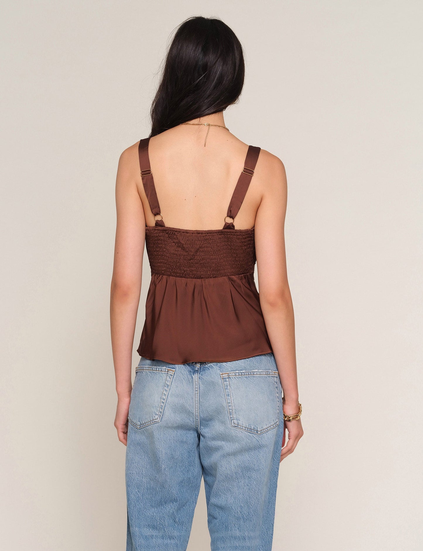nelis cami