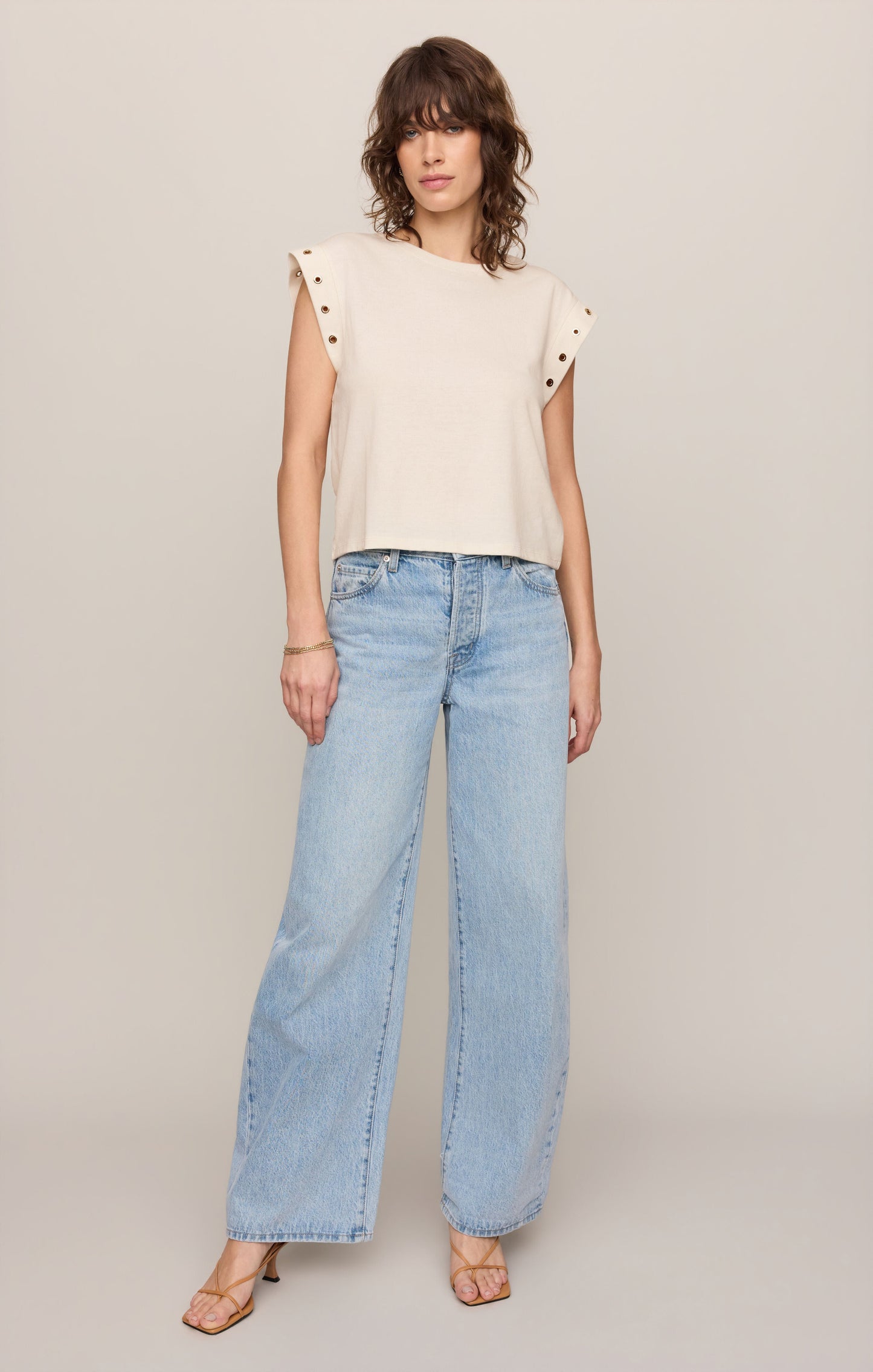 Camino Grommet Muscle Tee