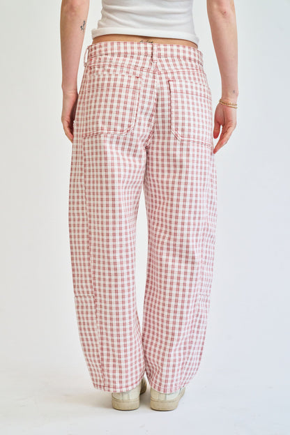 Alessia Barrel Jeans in Light Red
