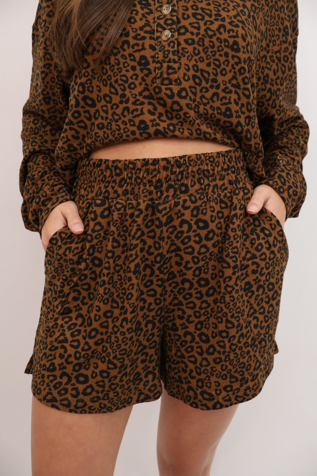 Soft Leopard Casual Shorts Set - Camel/Black