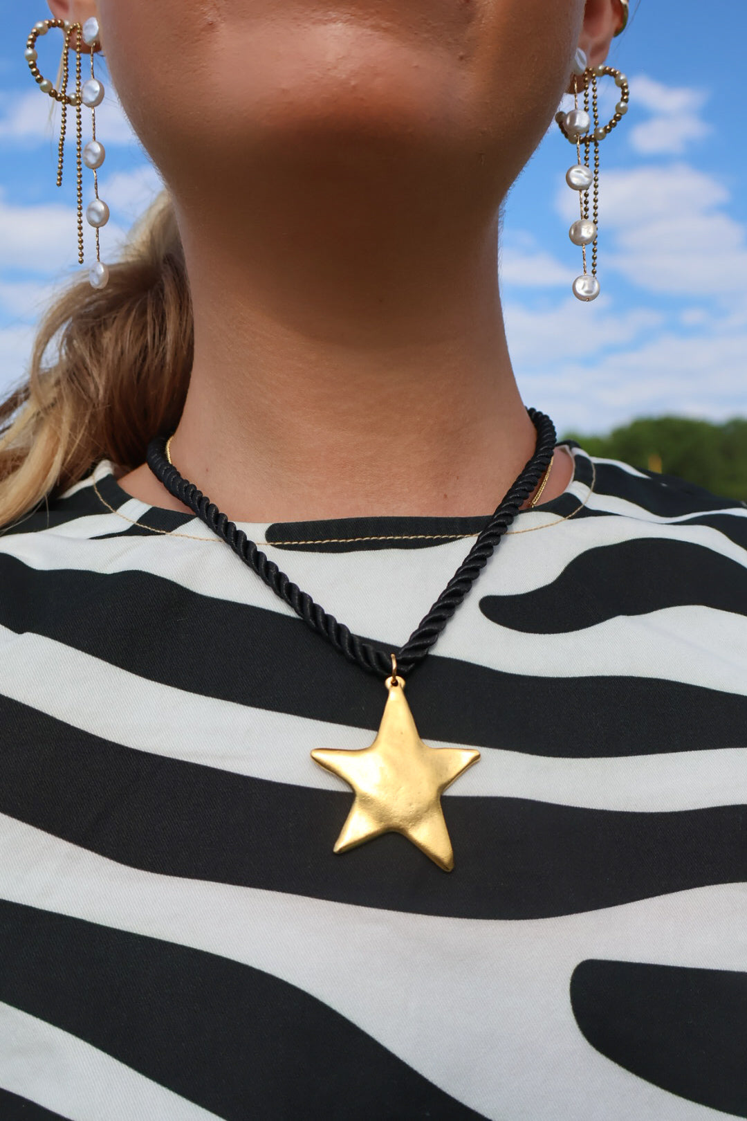 Gold Star Pendant Necklace