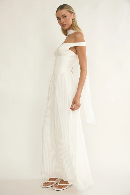 Quinnae Off-Shoulder Accordion Pleat Maxi Dress White
