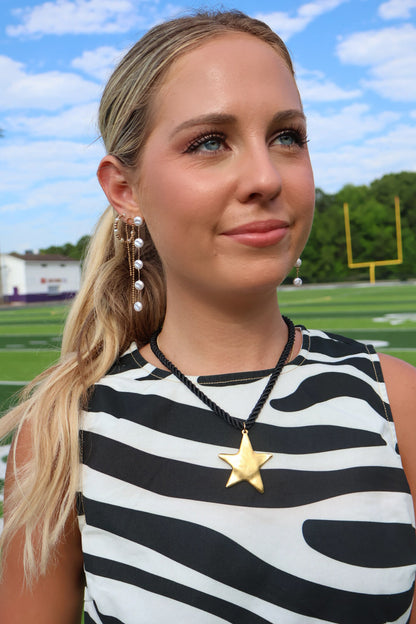 Gold Star Pendant Necklace