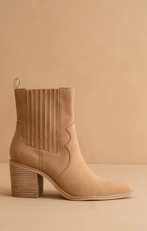 Perfectly Paneled Addison Western Boot