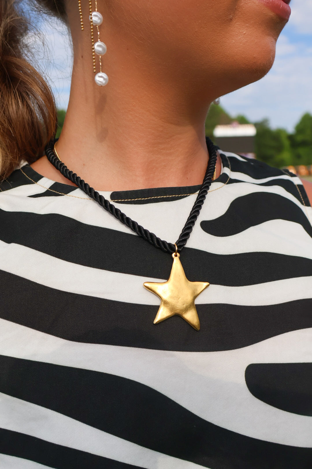 Gold Star Pendant Necklace