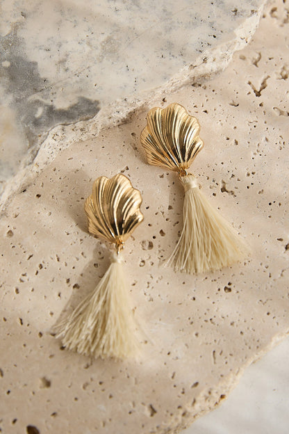 Alora Shell Tassel Earrings Gold/Ivory