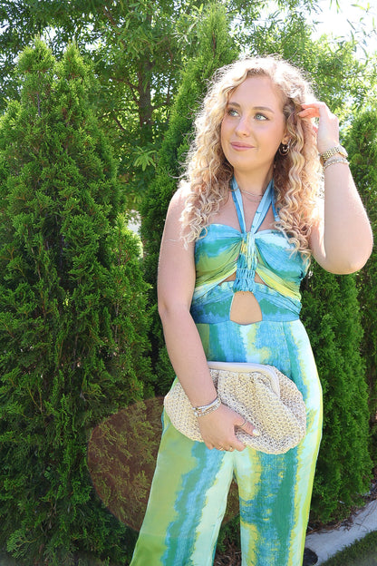 Straw bag with chain