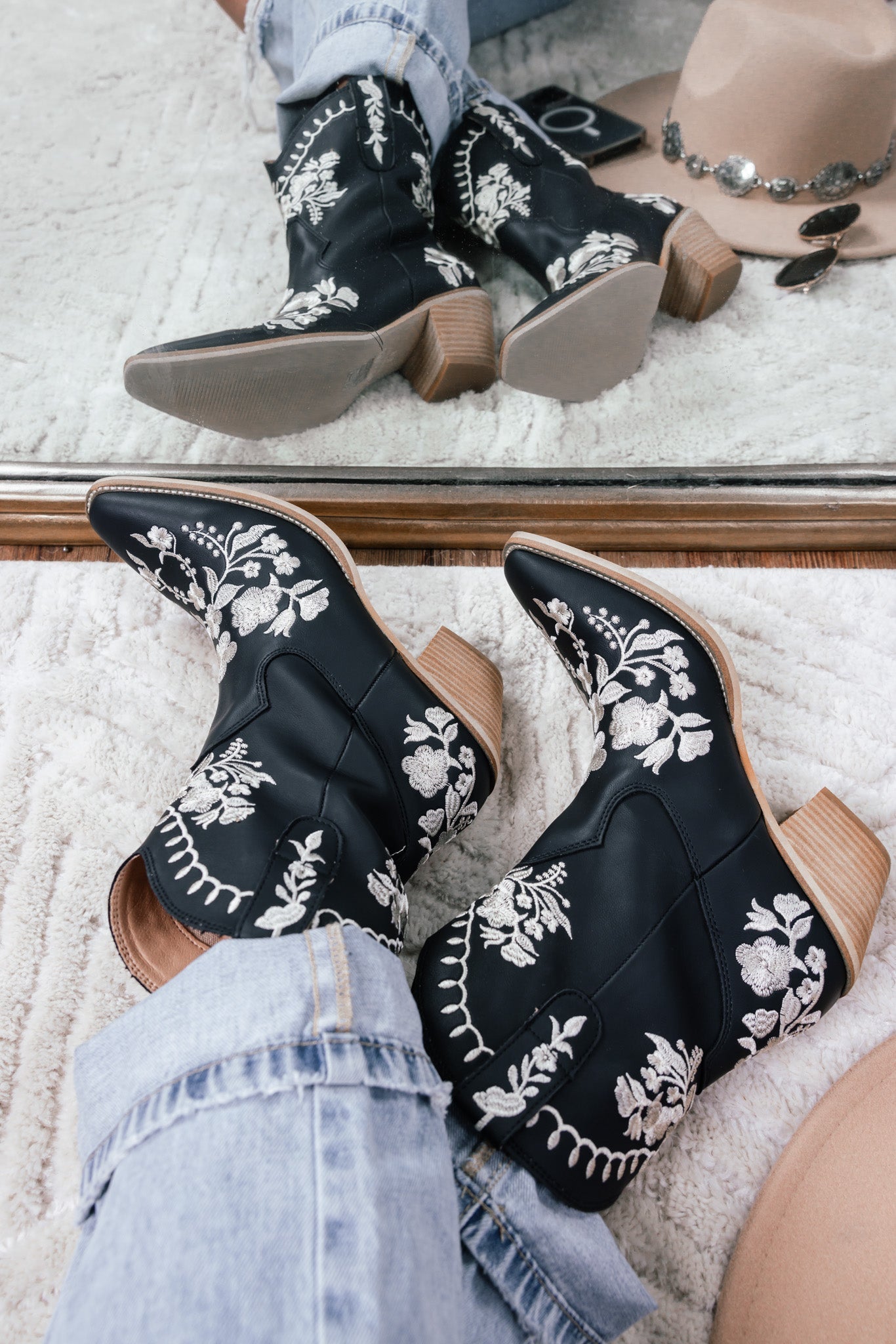 Round Up Embroidered Cowboy Booties (Black) FINAL SALE