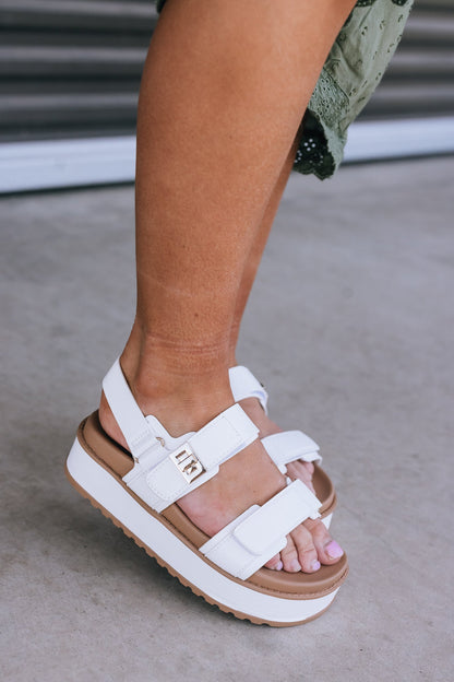 Chic Platform Sandals (White)