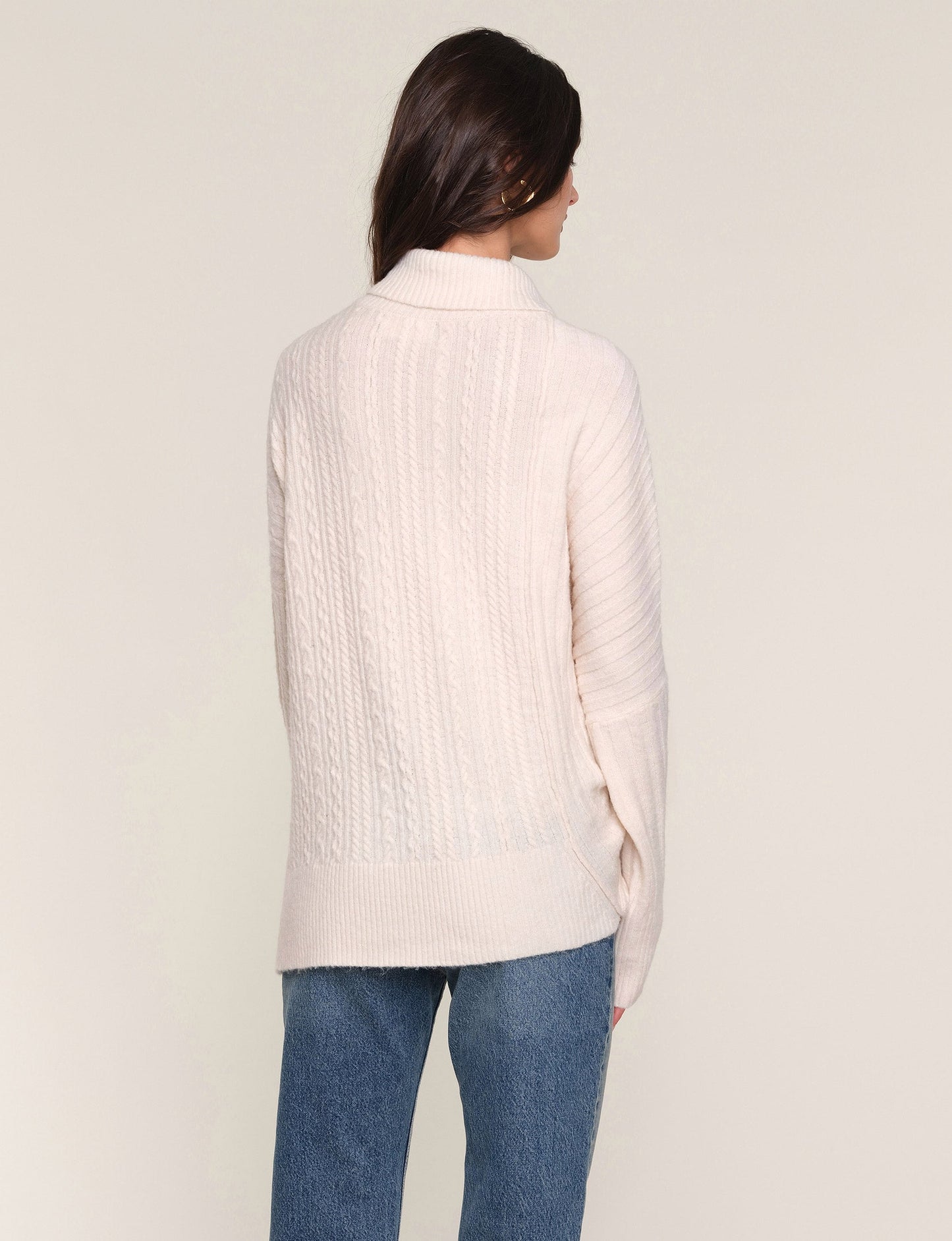 seira sweater