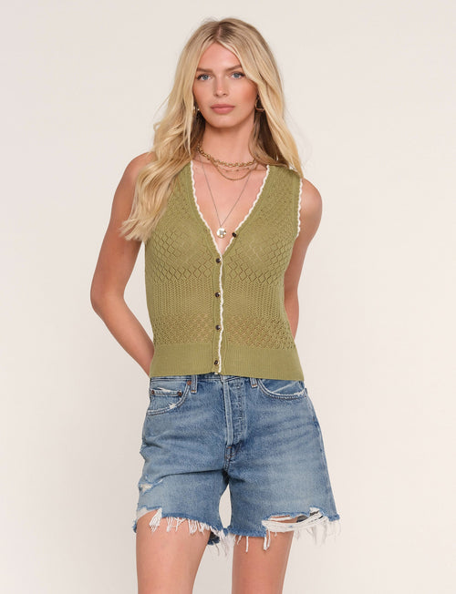 Lilla Vest