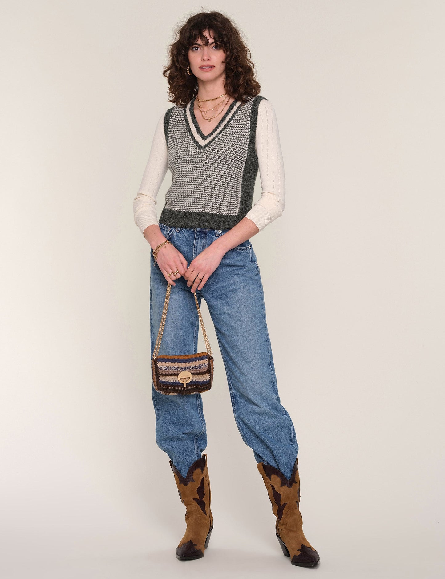 phoebe vest