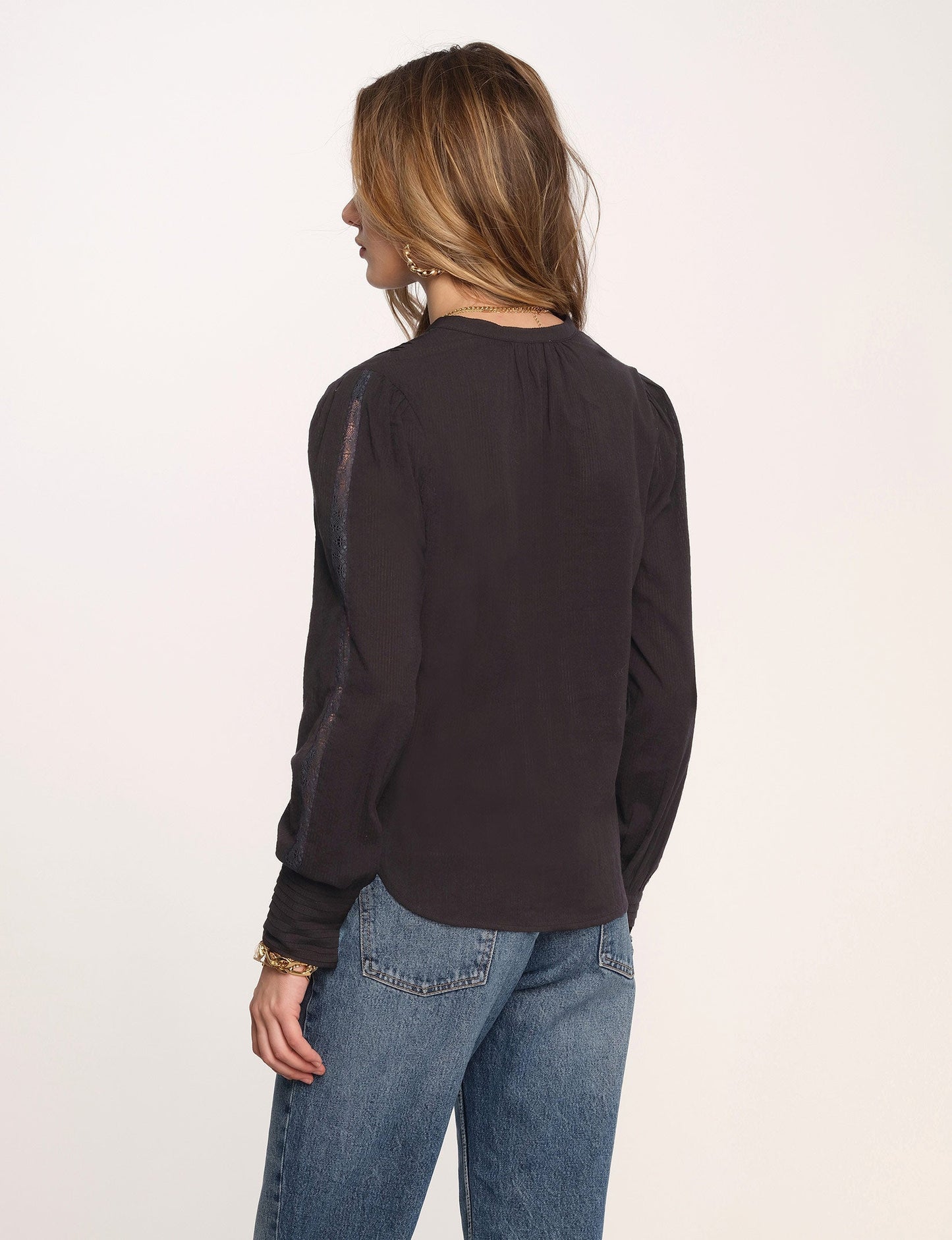 pavila top
