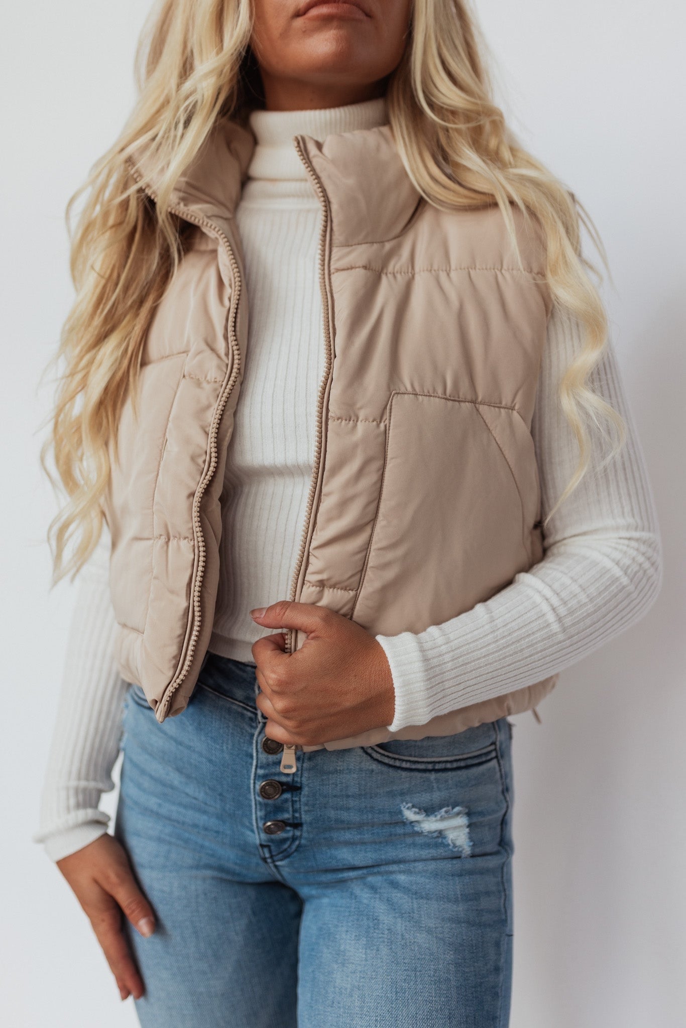 Essential Puffer Vest (Khaki)