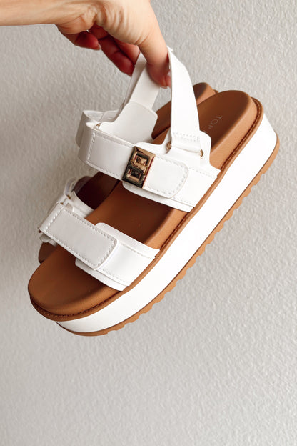 Chic Platform Sandals (White)