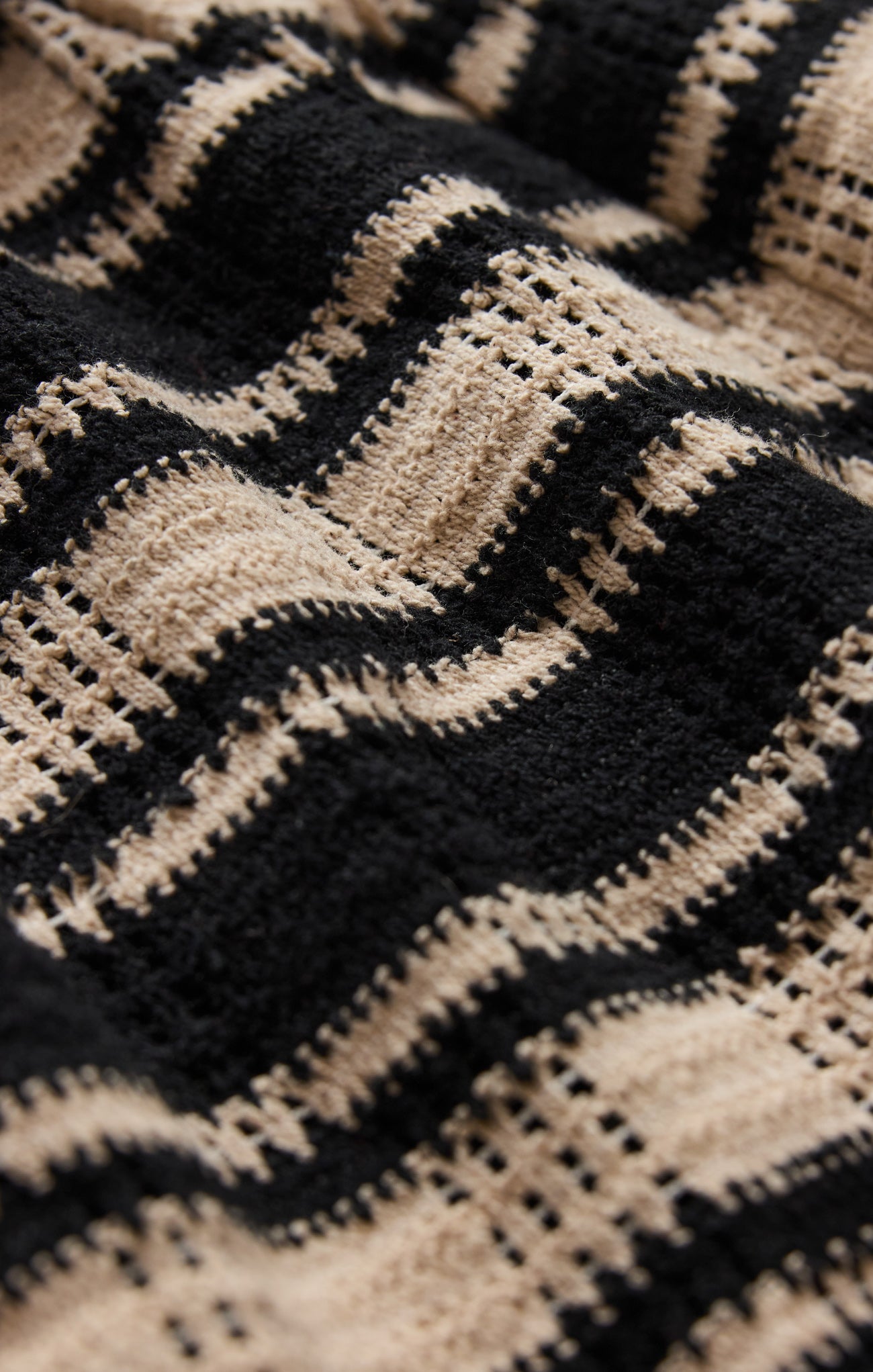 Arezzo Crochet Short