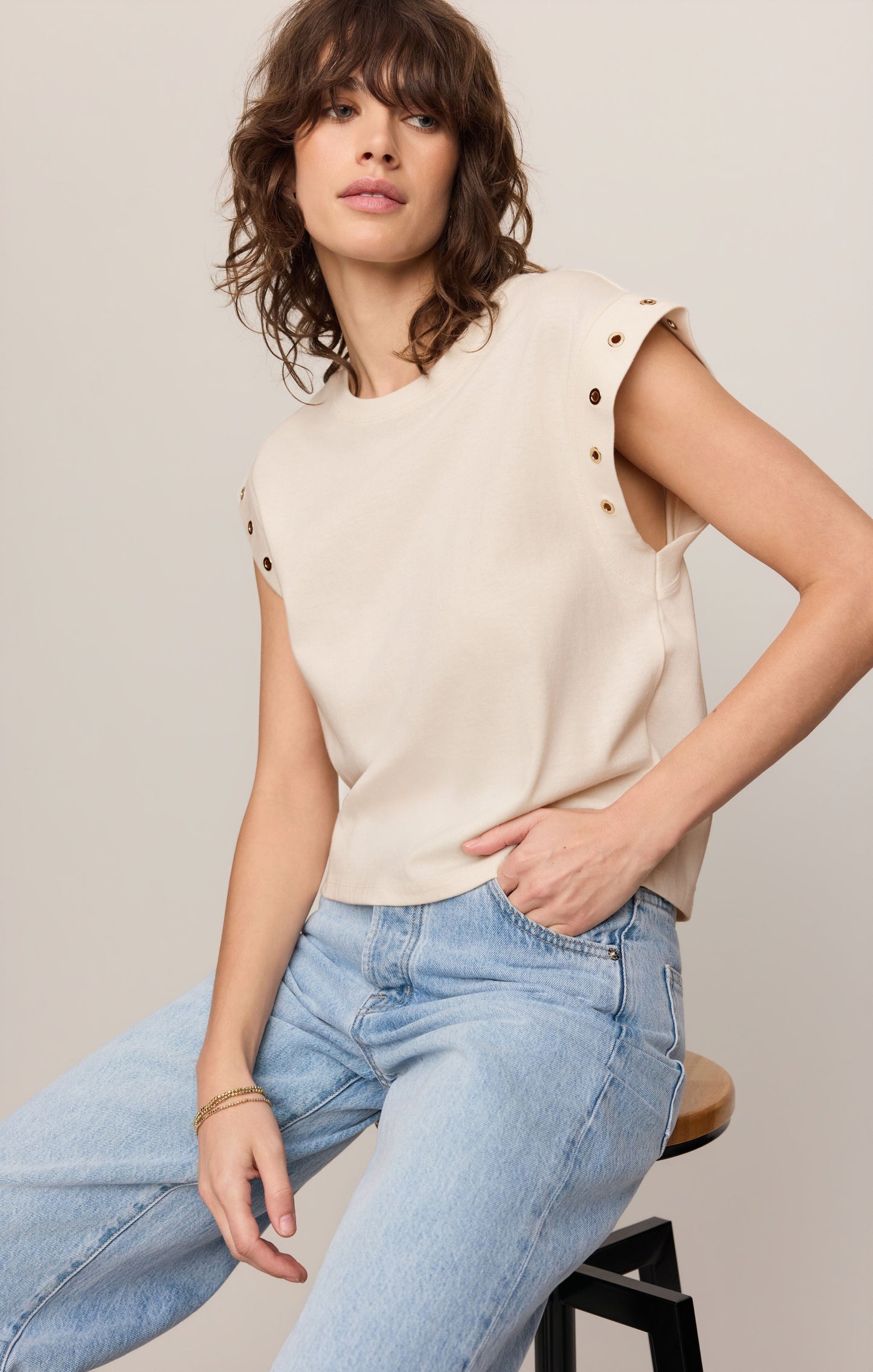 Camino Grommet Muscle Tee